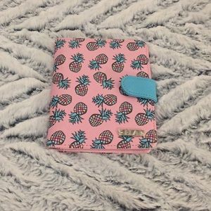 Pineapple wallet